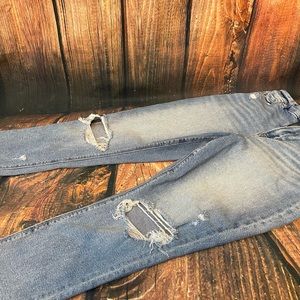 AE Curvy Mom Jean - stretch - Size 4 short